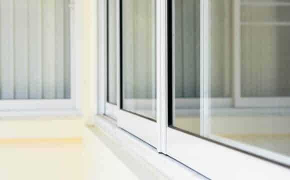 Jak zmierzyć moskitierę plisowaną? Nieinwazyjny System MoskiSlide